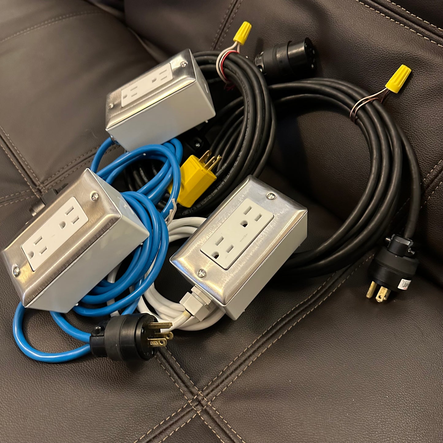 Plug Box Standard White Cord