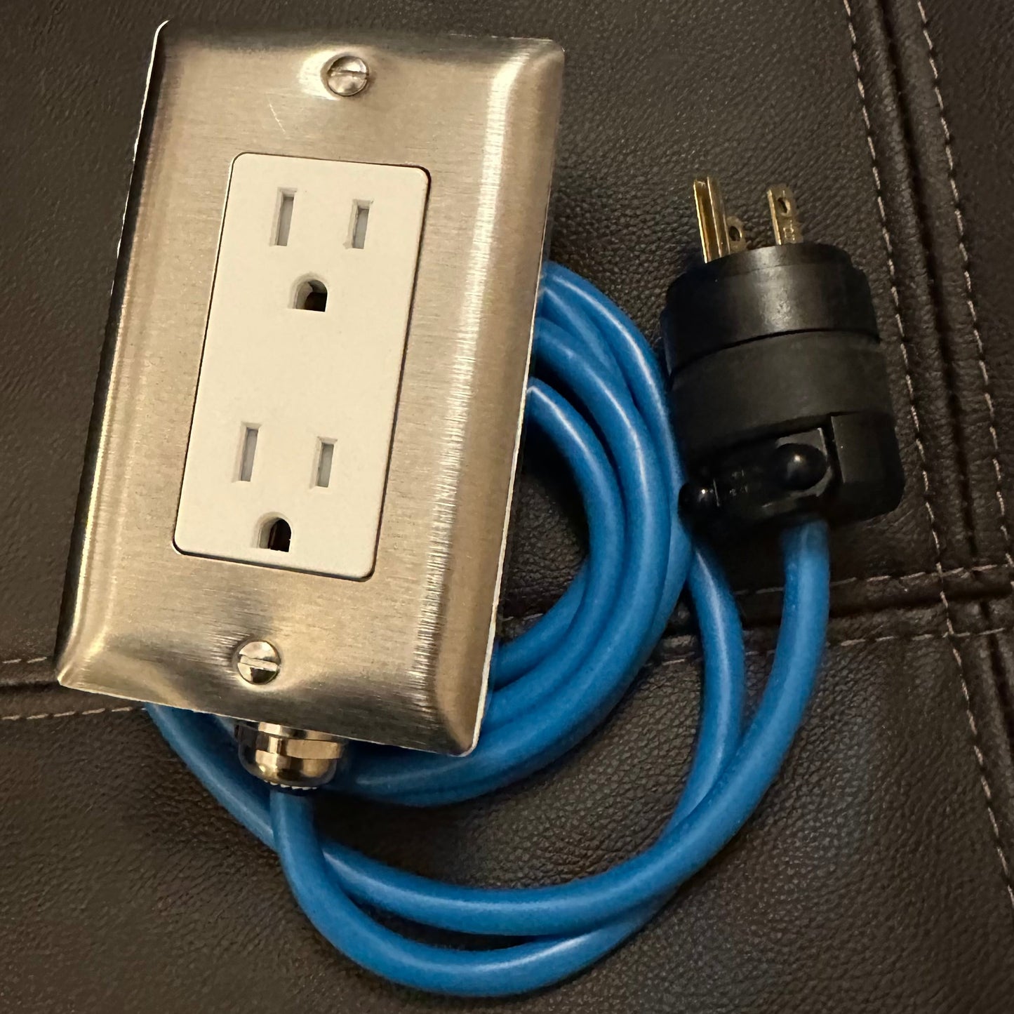 Plug Box Standard Blue Cord
