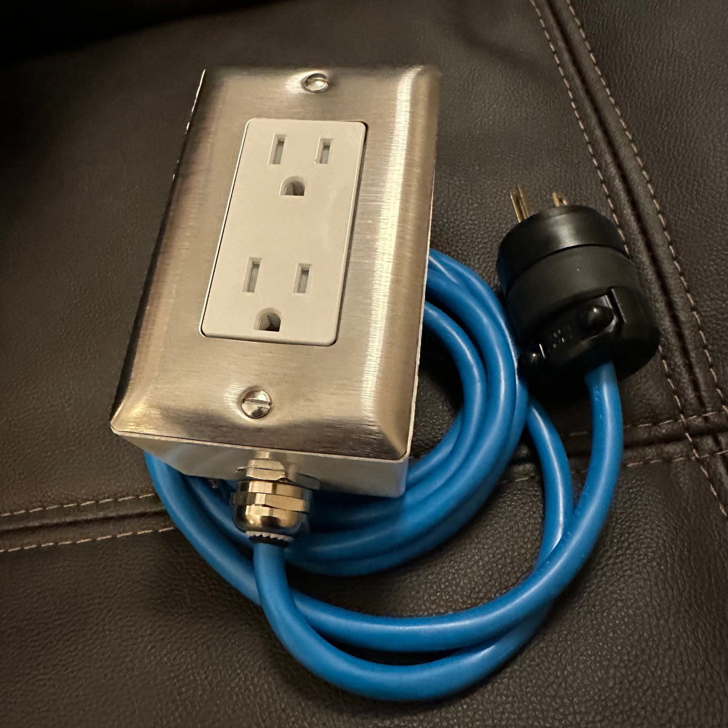 Plug Box Standard Blue Cord